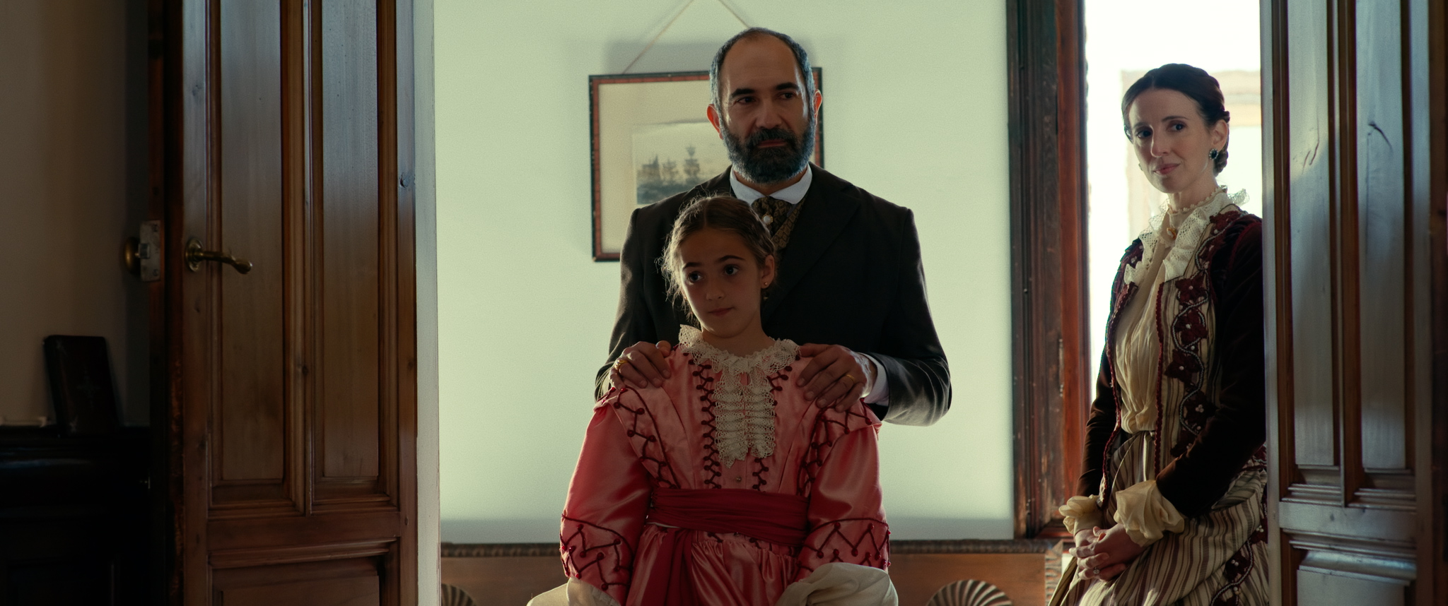 LA SIRVIENTA.00_35_04_01.Imagen fija036