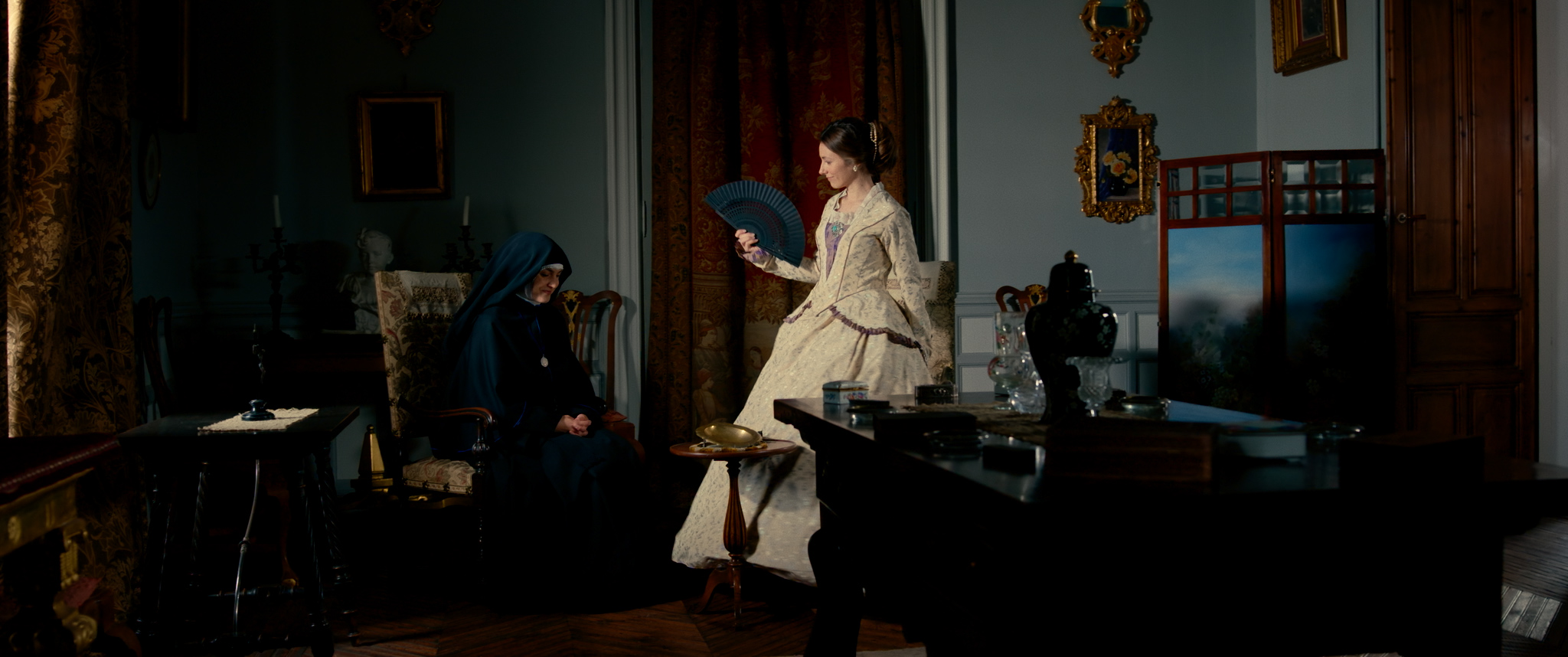 LA SIRVIENTA.01_24_39_13.Imagen fija026